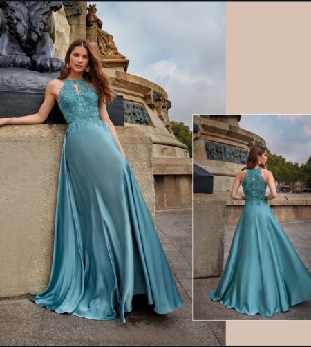 Traje de gala con escote halter y cuerpo bordado en pedreria con encaje