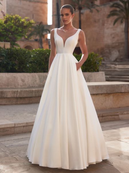Traje de novia corte princesa en mikado