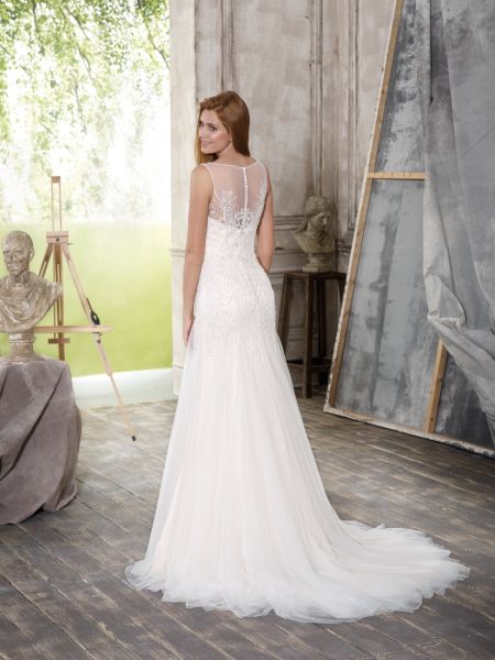 Traje de novia corte sirena bordado en pedreria