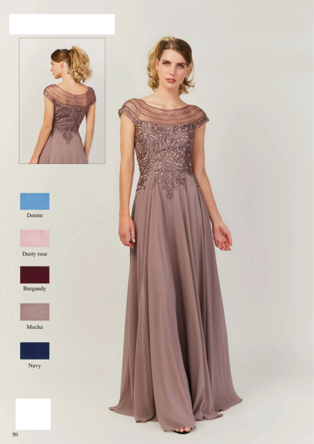 Vestido con cuerpo de encaje y transparencias